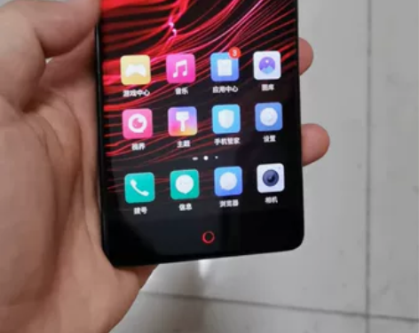 努比亚（nubia）Z17 无边框 曜石黑...