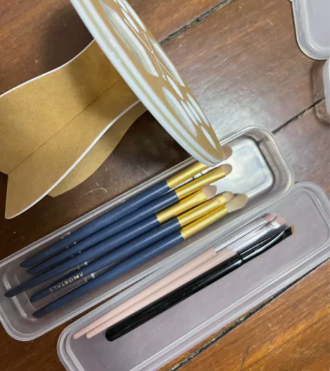 出尔木萄眼影刷 原价35左右 用过两次 外...