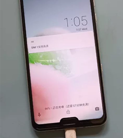 两个手机一个夏普R3   一个谷歌2XL ...