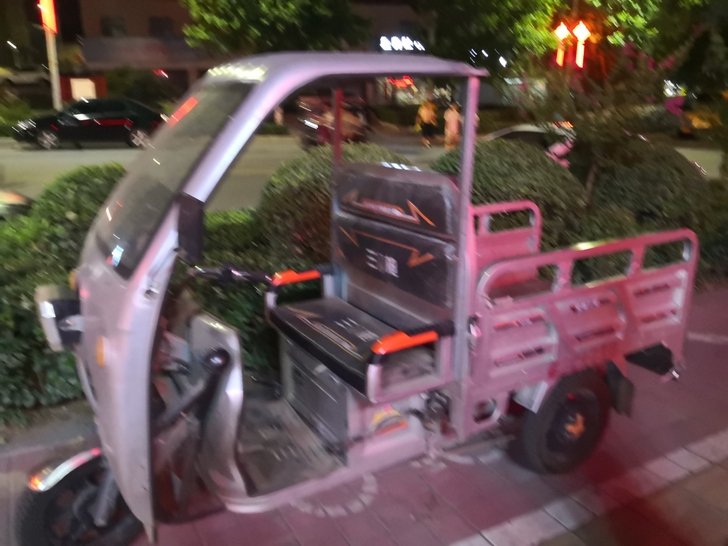 三枪三轮电动车，去年六月份买的，做生意，有...