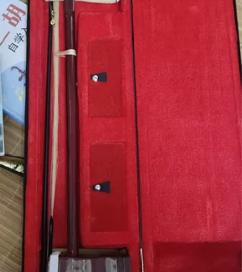 有谁喜欢拉二胡，本人有一把普通二胡，由于工...