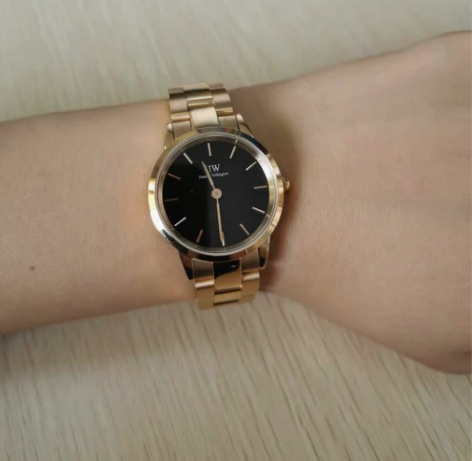 DW小精钢手表 28mm玫瑰金 有官网购买...