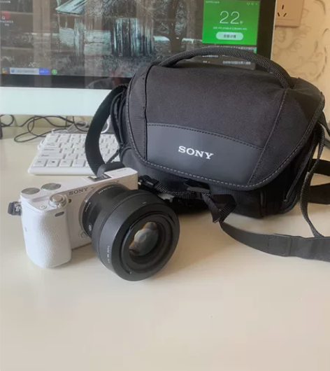 媳妇不让，忍痛出让私人用索尼微单一台 机身...