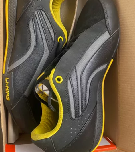 李宁运动鞋男款 26.5号，全新！ 鞋型偏...