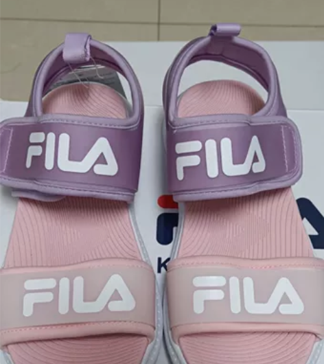 【全新正品】斐乐女童凉鞋  30码 包邮 ...