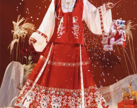 茗月萱【如意】汉服套装 买回来一直没穿过。