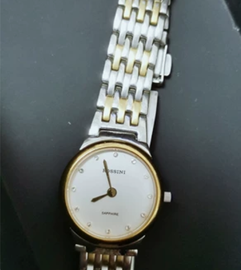 罗西尼女表 超薄，秀气 朋友送的，带的少，...