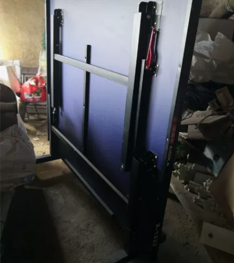 乒乓球桌 艾帝卡  没使用几回。 5cm腿...