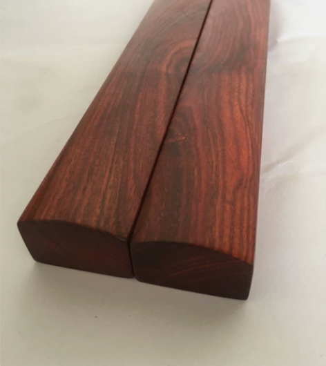 出售紫光檀，缅甸花梨，赞比亚血檀等多种珍贵...