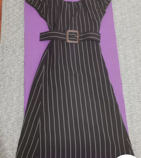 韩国blossom连衣裙,大U领特别美貌,...