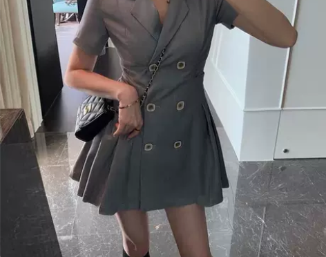 2022年新款网红港风洋气减龄连衣裙女森系...