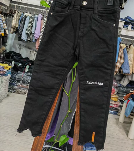 断码处理女童铅笔裤瘦腿牛仔裤 余尺码：  ...