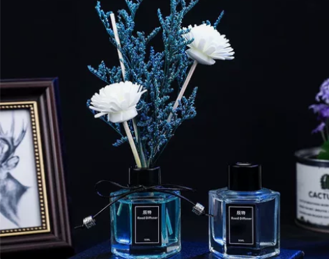 香薰精油家用卧室内持久熏香摆件空气清新剂房...