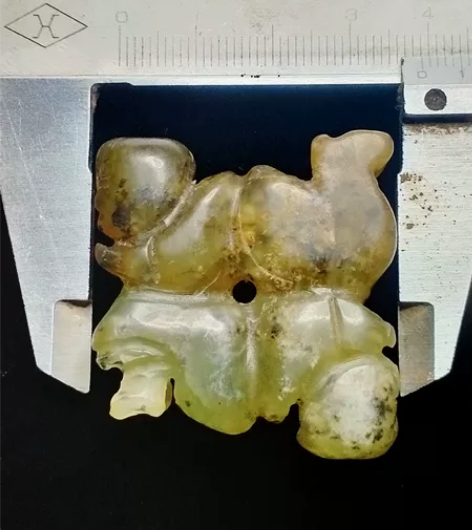 铲地皮收老货.十几年前收的明代老玉雕四喜娃...