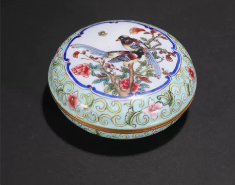 ·铜胎鎏金珐琅彩喜上眉梢盖盒 规格：宽7....