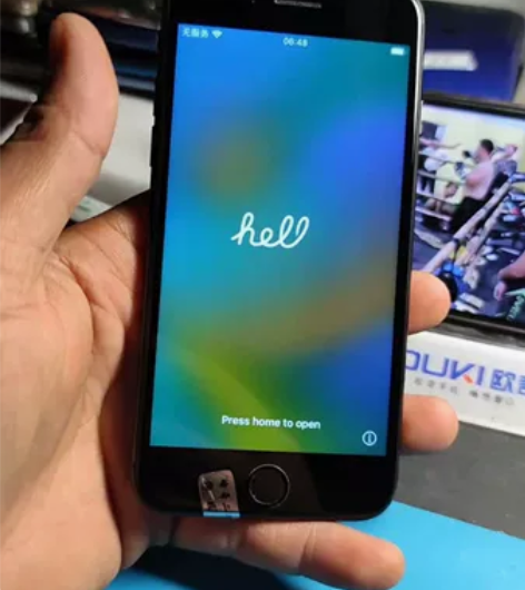 苹果8   有ID退不了，配置不清楚，整个...