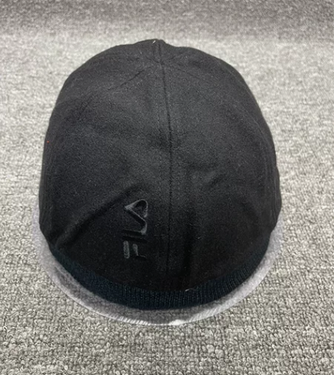 斐乐瓜皮帽，剪标款，头围59，喜欢直接拍下...