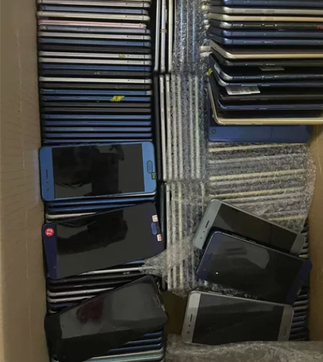 出200个荣耀9   4+64   品相很...