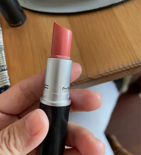 Mac口红温柔奶橘色ravishing 非...