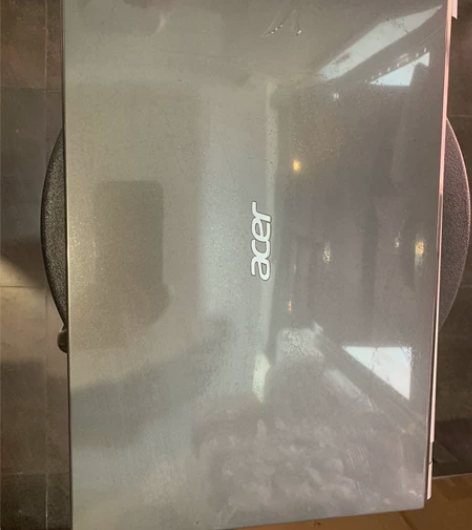 8成新高颜值宏基笔记本 用几年了 更换25...