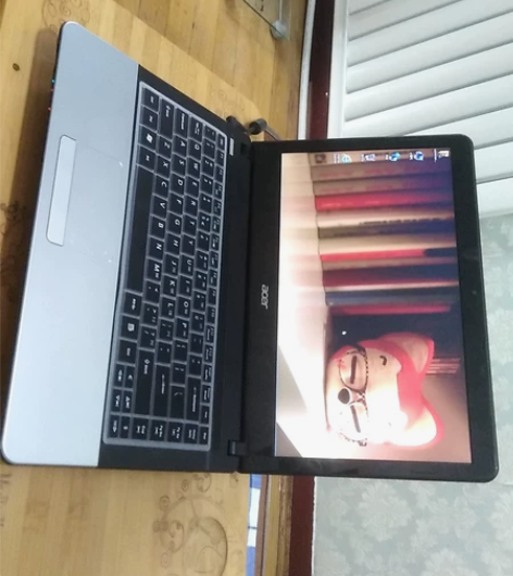 宏基笔记本，cpu i5-3210m，独显...