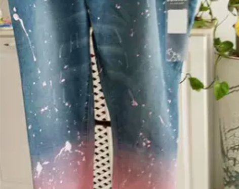 牛仔裤特色牛仔裤 全新有吊牌  M码  裤...