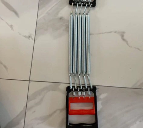 扩胸拉力器 感兴趣的话点“我想要”和我私聊...