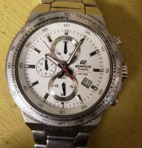 卡西欧运动手表，30米防水，可以带着游泳，...