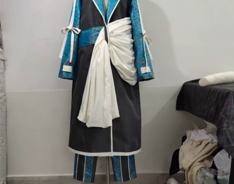 1、服装设计稿、服装成衣制作 2、服装立裁...