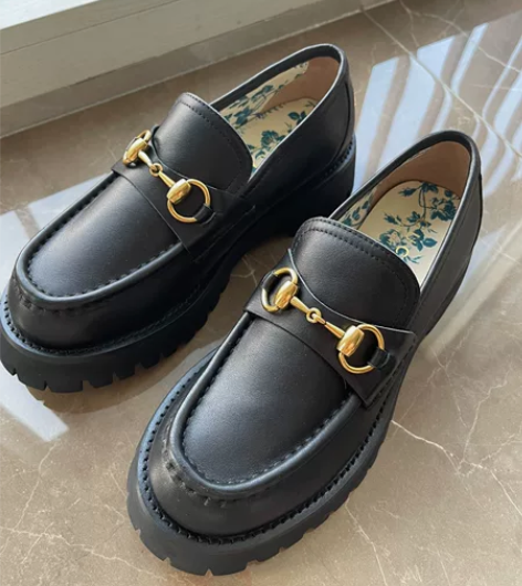 37码全新单鞋转 同一单两双鞋直接打九折 ...