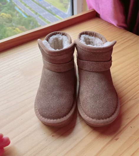 乔丹运动.尺码都是110.两双60包邮.有...