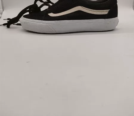 vans 38码板鞋 全新无鞋盒 保真保正...