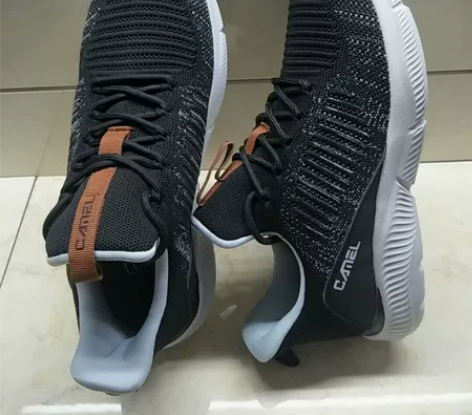 38.40.42码骆驼微瑕男鞋。直接套脚。...