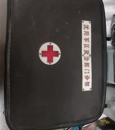 小皮箱，36x26x10，年代感十足，看好...