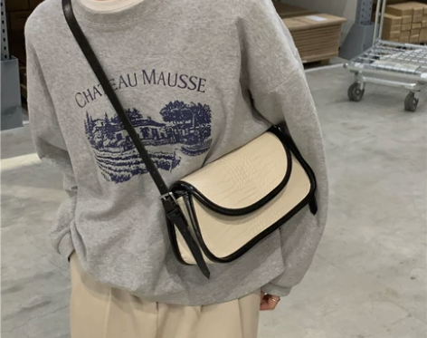 上新小包包韩版学生春夏小方包拼色单肩腋下包...