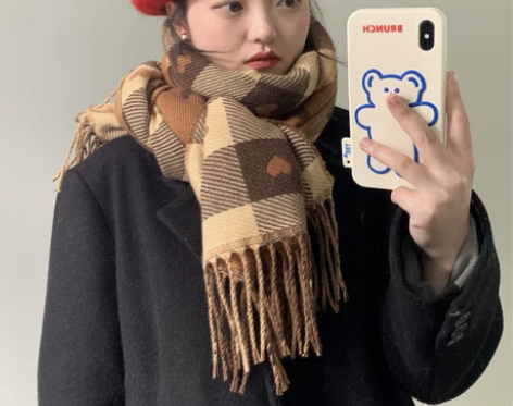 围巾包邮 不太适合我太可爱了仅试戴 喜欢扣...