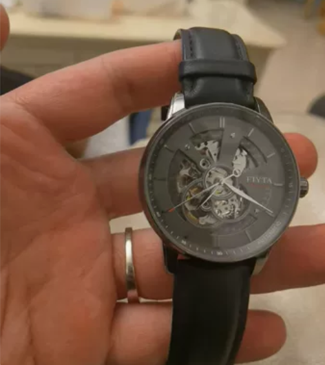 飞亚达镂空机械男表 成色至少9成新 闲置都...