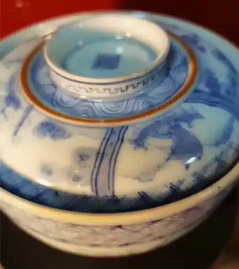 全手绘制   老青花地包天盖碗   口径1...