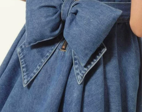 立体蝴蝶结牛仔背带裙收腰女明星同款蓬蓬连衣...