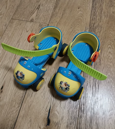 20转宝宝溜冰鞋2-3岁初学者可调，尺寸适...