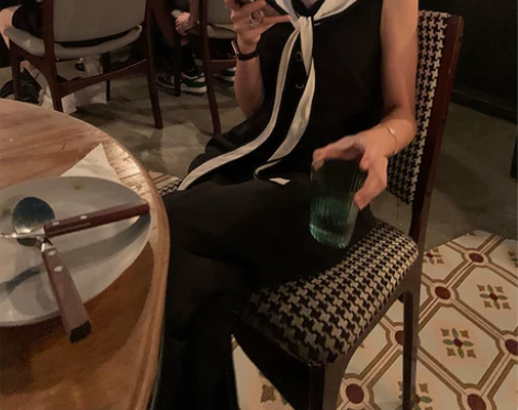 黑色吊带连体裤阔腿裤女2020年新款气质高...