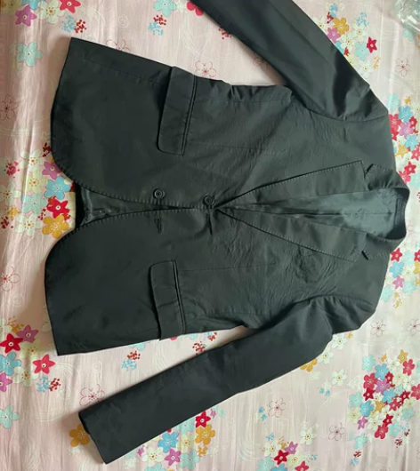 杰克琼斯男士西服，衣服九成新，长70cm，...