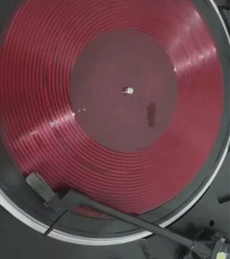 琼瑶的歌2，薄膜唱片10寸，质量还不错，播...