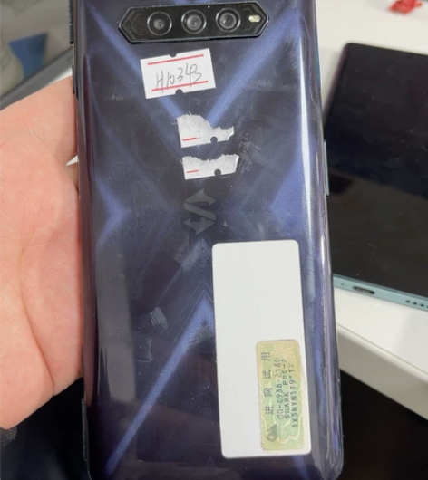 黑鲨4 12+128g  屏幕坏 账号已退...