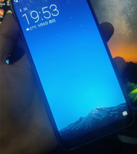 海信H18   快递店不干了，闲置用不到了 4+64  备用...