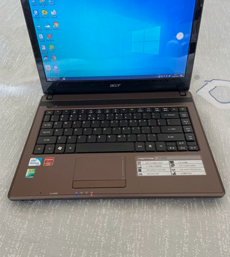 宏基笔记本电脑4738成色好，到手即可使用...