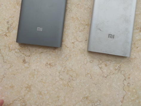 原装小米充电宝10000毫安和5000毫安...