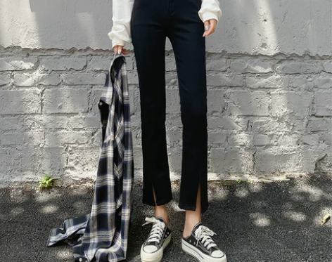 女士牛仔裤 感兴趣的话点“我想要”和我私聊...