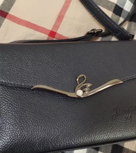 斜挎包/手拎包，藏蓝色，很轻，手感软，茜莎...