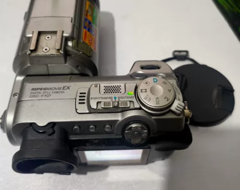 古董相机，索尼  DSC-F707 使用痕...